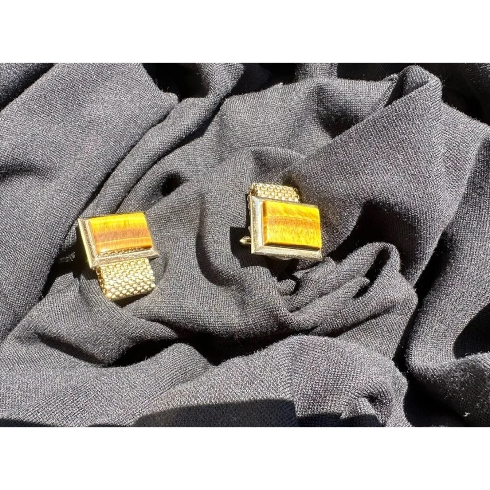 Elegant Gold and Brown tiger eye Cufflinks
